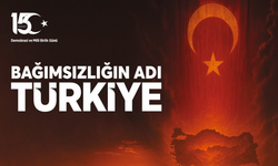 Adana Valiliğinden 15 Temmuz mesajı: “Bayrak Yere Düşmedi, Millet Eğilmedi”