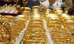 Altın fiyatlarında yeni rekor geliyor: Gram altın 4.400 TL sınırında!
