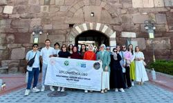 “Güçlü Akdeniz, Güçlü Liderler” Projesiyle Adanalı Gençler Ankara’da
