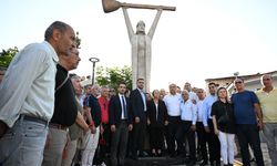 Sönmeyen bir yürek yangını: Madımak’ta yanan canlar Çukurova’da anıldı
