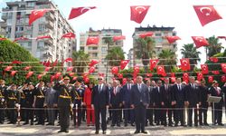 Adana’da 30 Ağustos Zafer Bayramı İçin Çelenk Sunuldu