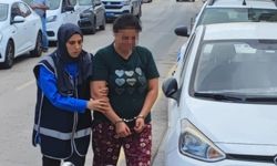 Adana’da Kızını Bıçakla Kovalayan Anne Cezaevine Gönderildi