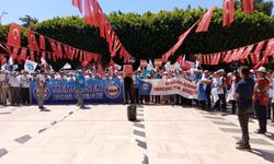Adana’da Memur-Sen’den hükümete mesaj: “Gelirde adalet, ücrette denge İstiyoruz”