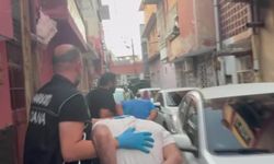 Adana’da narkotik operasyonu: 180 bine yakın hapla yakalandı, savunması şaşkına çevirdi