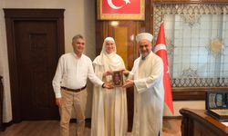 Adana’da Polonyalı Genç Kadın Müslüman Oldu
