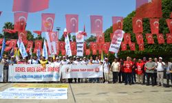 Adana'da Toplu sözleşme görüşmelerinde taleplerini karşılayamayan memurlar iş bıraktı