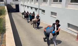 Adana’da uyuşturucu baskınında şaşırtan savunma: "Uyuşturucu değil, baş ağrısı ilacı"