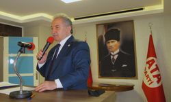 Zeybek’ten Özgür Özel ve Ekrem İmamoğlu’na sert uyarı: “Anla, bil!”