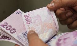 Milyonlarca memur ve emekli dikkat: Zam beklentisi yine boşa çıkabilir