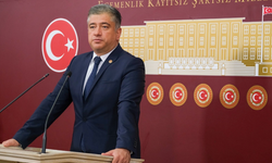 Sadullah Kısacık: “Bağımsızlığımızın ebedî zaferi kutlu olsun”