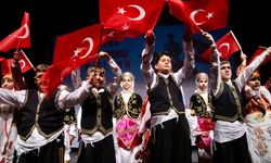 Seyhan’da 30 Ağustos coşkusu halk oyunlarıyla zafer ruhu yeniden canlandı