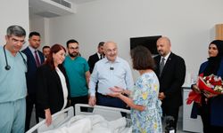 Vali Köşger’den Karşıyaka Devlet Hastanesi palyatif bakım servisine moral ziyareti