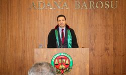 Adana Barosu'ndan Hukukun Üstatlarına Vefa: Plaketle Onurlandırıldılar