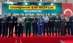 Adana’da 4. Geleneksel Tesbih ve Doğal Taşlar Fuarı açıldı