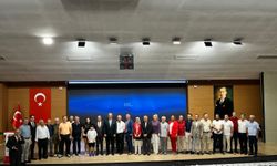 Adana’da “Büyük Taarruz” konferansına yoğun ilgi gördü