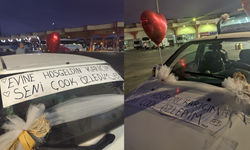 Adana’da romantik karşılama: Otomobilini balonlarla süsledi, eşine pankart açtı
