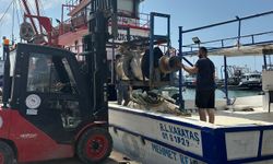 Karataş’ta Balıkçılar Sezon İçin Gün Sayıyor