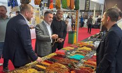 Tamer Dağlı, Tespih ve Doğal Taşlar Fuarı’nı Ziyaret Etti