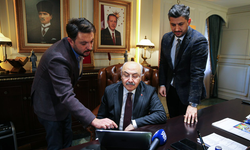 Vali Köşger, AA’nın “Yılın Kareleri” oylamasına katıldı