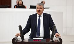 Ayhan Barut: "Milyonlarca genç işsizliğe mahkum ediliyor"