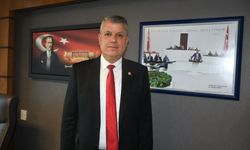 Ayhan Barut’tan 29 Ekim mesajı: ‘Millî iradenin üstünde güç yoktur’