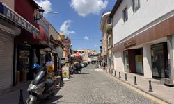 Adana’da Büyük Saat çevresi araç trafiğine kapatıldı!