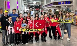 Adana Fenerbahçeliler Derneği Sırbistan Yolcusu Genç Millileri Coşkuyla Uğurladı