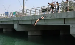 Adana kavruluyor: Vatandaşın tatil rotasında nesil farkı