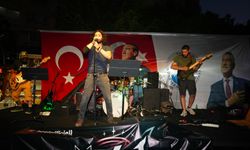 Adana'da yazın enerjisi "Bi Yaz Konserleri" ile başladı