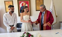 Ali Bedrettin Karataş genç çiftin nikâhını kıydı!