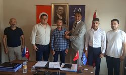 Ceyhan'da Anahtar Parti'ye 20 kişilik toplu katılım gerçekleşti