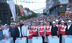 Ceyhan'da tarihi an! İlk araç üst geçit köprüsünün temeli atıldı