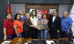 ESKADE'den Başkan Mahmut Dal'a eğitime katkı plaketi