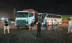 İşçileri taşıyan servis kaza yaptı! Çok sayıda yaralı var