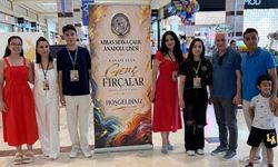 "Kanatlanan Genç Fırçalar" sergisi M1 Adana'da açıldı