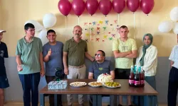Karaisalı Engelsiz Yaşam Merkezi’nde anlamlı kutlama