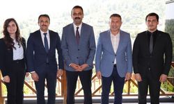 Karaisalı'da görev süresi dolan yargı mensuplarına veda ziyareti