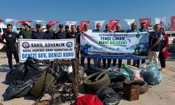 Karataş Balıkçı Barınağı'nda çevre temizliği seferberliği