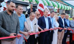 Mersin'de Sir Winston Pub görkemli törenle hizmete açıldı