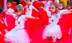 Miniklerin Yıl Sonu Coşkusu: Sırelif Gündüz Bakımevi’nden Görkemli Kapanış