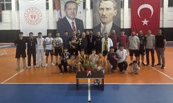 Pozantı'da ilk ayak tenisi turnuvasında şampiyon belli oldu