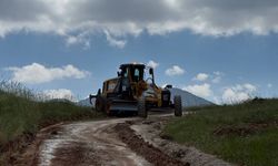 Saimbeyli’de mahallelerde altyapı ve yol çalışmaları sürüyor