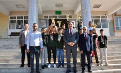 Seyhan’da Bayram Dönüşü Şampiyonlara Ödül Yağmuru