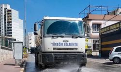 Yüreğir Belediyesi temizlik ekipleri sahada