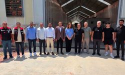 Abdullah Doğru, Sarıçam'da işletme ve çiftçileri ziyaret etti