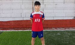 Adana Futbol Akademi'sinde Toprak Cömertpay göz dolduruyor