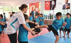 Adana’da çocuklar yaz tatilini sporla değerlendiriyor