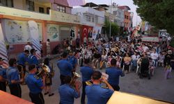 Adana’da mahalle şenliği rüzgarı: Kışla ve Köprülü’de büyük coşku!