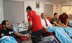 Adana'da muhtarlardan örnek dayanışma! Kan bağışı için tek yürek oldular