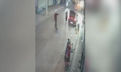 Adana'da silahlı saldırı! Kasklı şüpheli ateş açıp motosikletle kaçtı